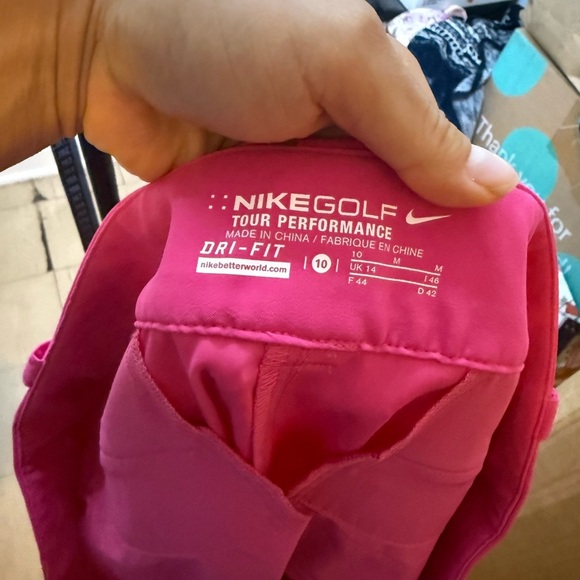 Nike Golf Hot Pink Modern Rise Tech Cropped Golf Pants - Picture 3 of 5